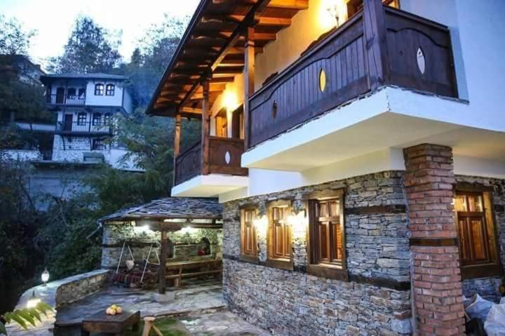 Yancheva Guest House Delchevo ภายนอก รูปภาพ
