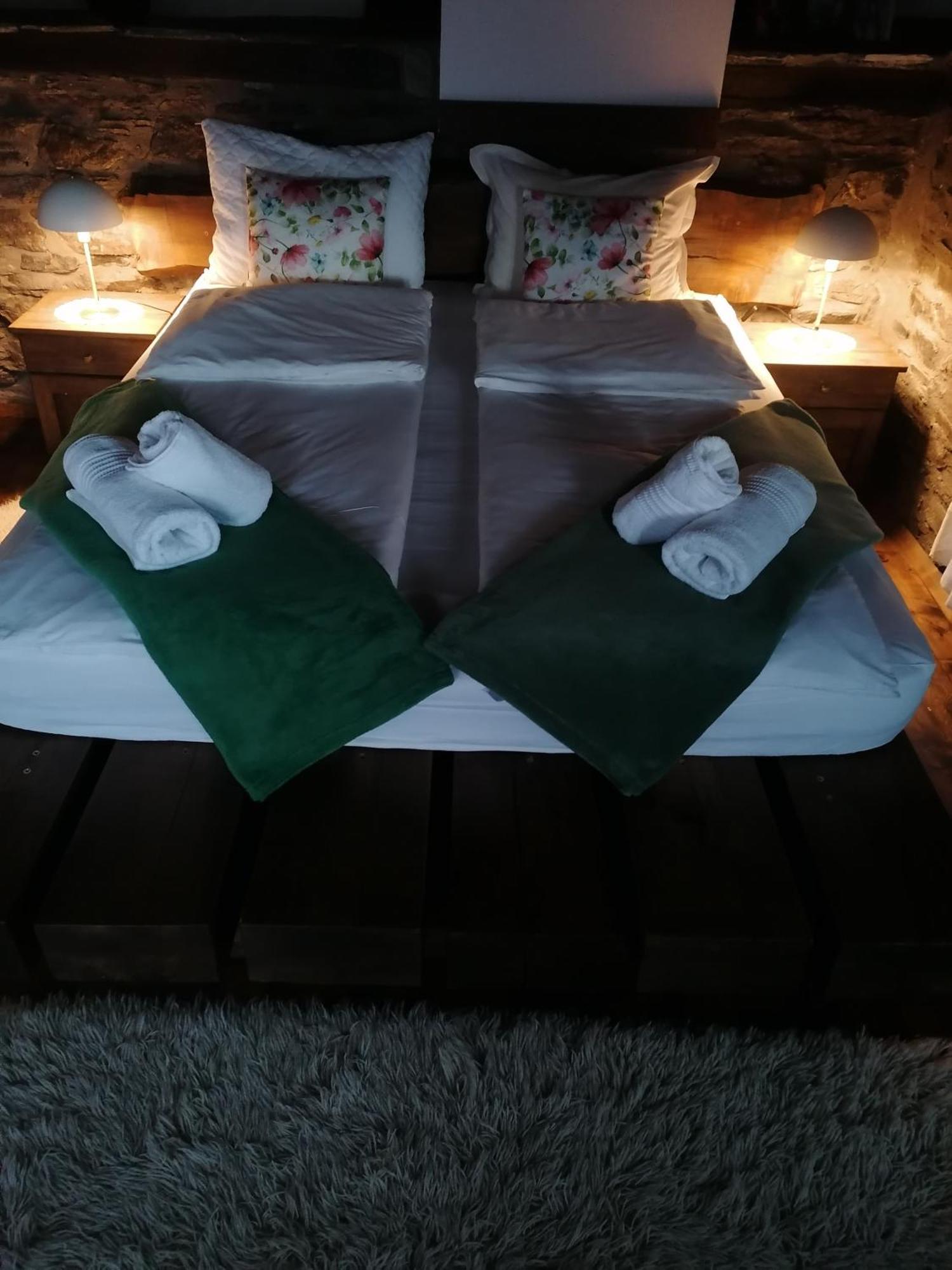 Yancheva Guest House Delchevo ภายนอก รูปภาพ