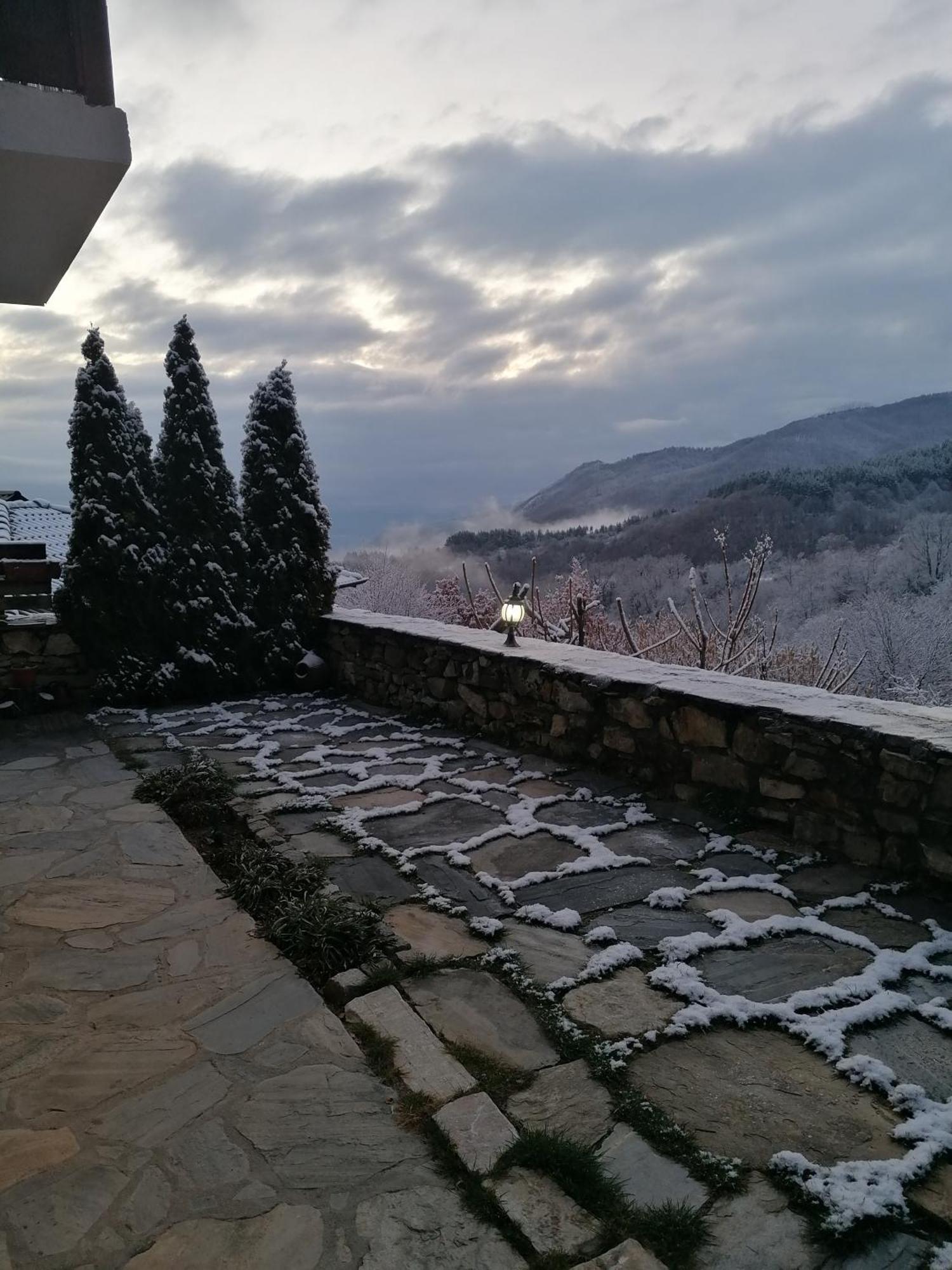 Yancheva Guest House Delchevo ภายนอก รูปภาพ