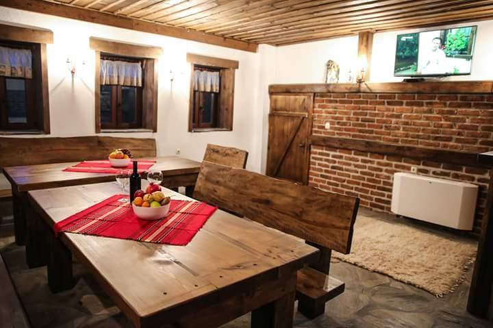 Yancheva Guest House Delchevo ภายนอก รูปภาพ