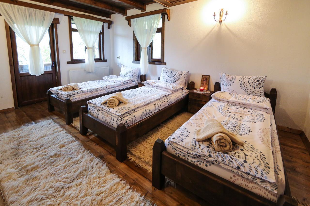Yancheva Guest House Delchevo ภายนอก รูปภาพ